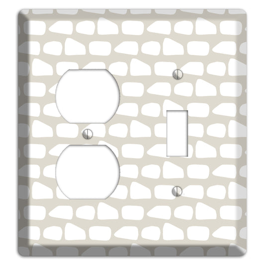 Simple Scandanavian Style Q Duplex / Toggle Wallplate